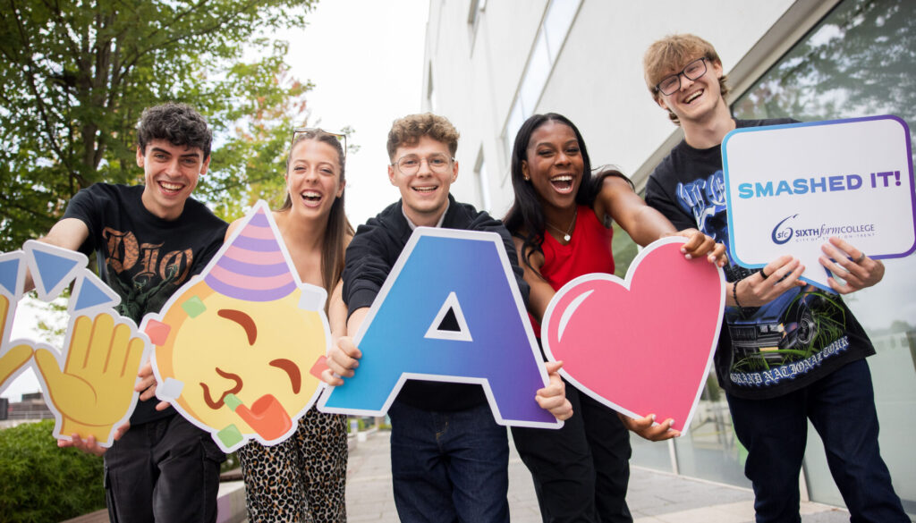 A-Levels-140825-0172