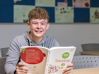 SFC_CourseFinder_0012_Sociology(A_Level)