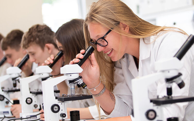 SFC_CourseFinder_0014_ScienceCombined(GCSE) SFC_CourseFinder_0014_ScienceCombined(GCSE)