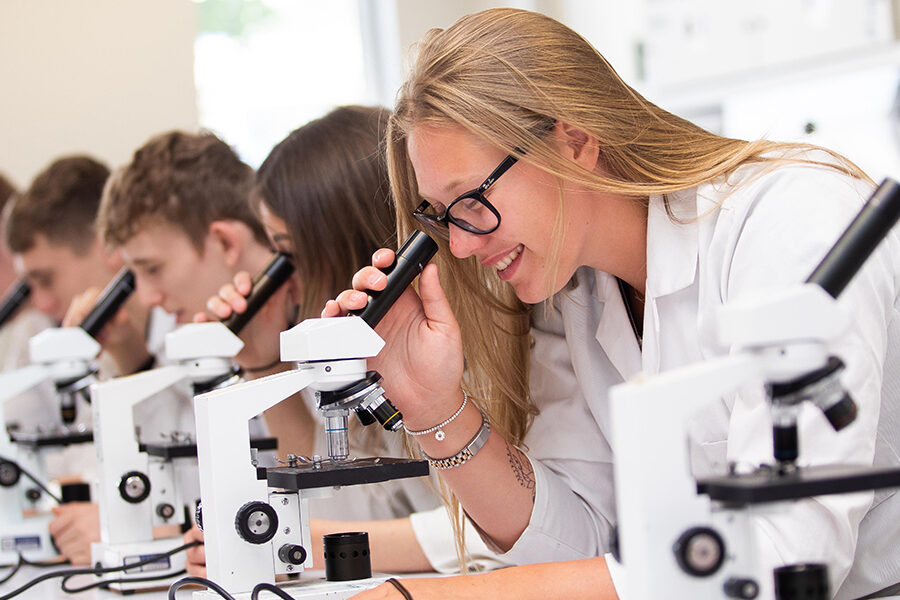 SFC_CourseFinder_0014_ScienceCombined(GCSE) SFC_CourseFinder_0014_ScienceCombined(GCSE)