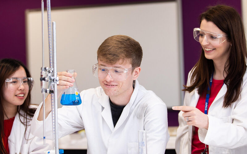 SFC_CourseFinder_0015_Science_LaboratoryScience(T_Level) SFC_CourseFinder_0015_Science_LaboratoryScience(T_Level)